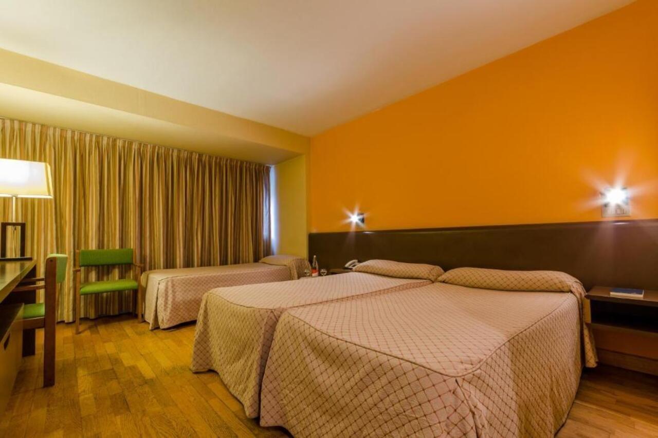 Hotel Sant Eloi サン・フリア・デ・ロリア エクステリア 写真