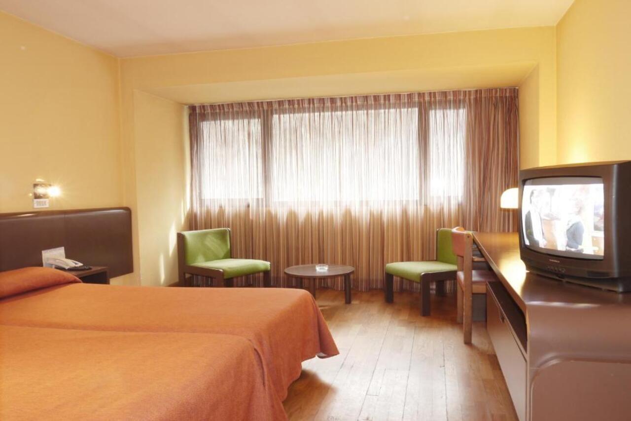 Hotel Sant Eloi サン・フリア・デ・ロリア 部屋 写真