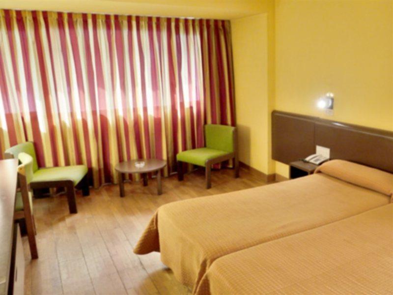 Hotel Sant Eloi サン・フリア・デ・ロリア エクステリア 写真
