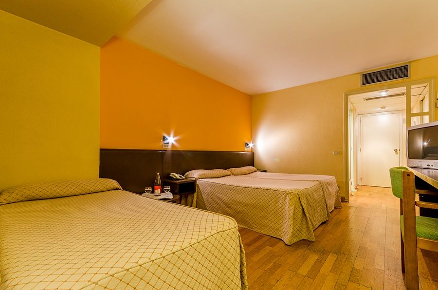 Hotel Sant Eloi サン・フリア・デ・ロリア エクステリア 写真