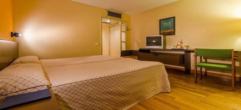 Hotel Sant Eloi サン・フリア・デ・ロリア エクステリア 写真