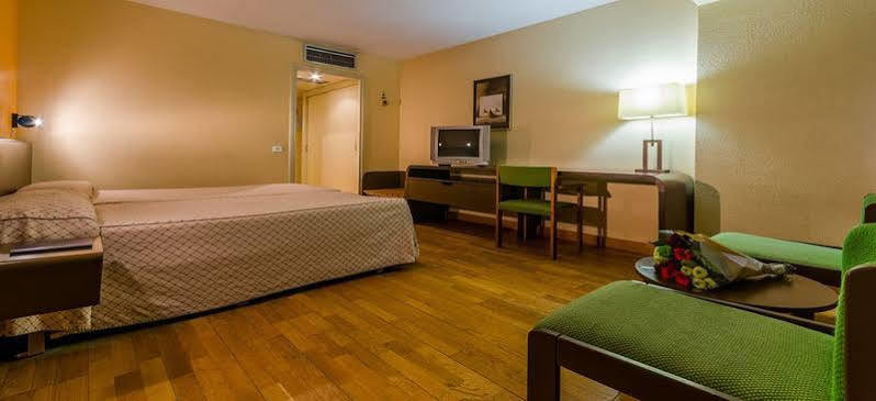 Hotel Sant Eloi サン・フリア・デ・ロリア エクステリア 写真